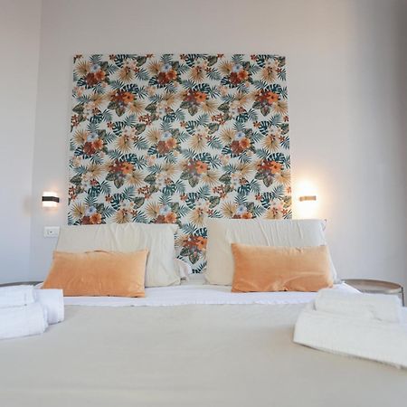 Domus Marina Rooms Naples Exterior photo
