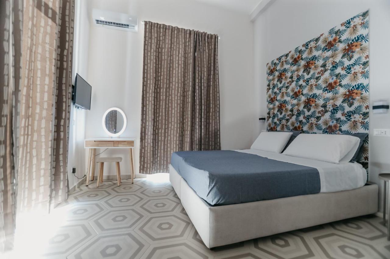 Domus Marina Rooms Naples Exterior photo